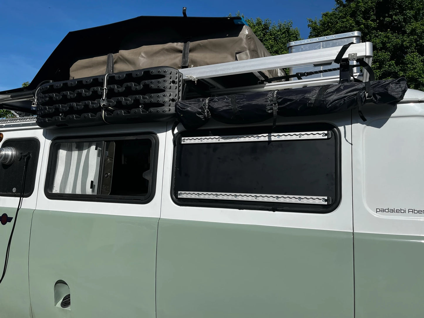 Fensterersatz große Fenster links oder rechts (Mit Airlineschienen)