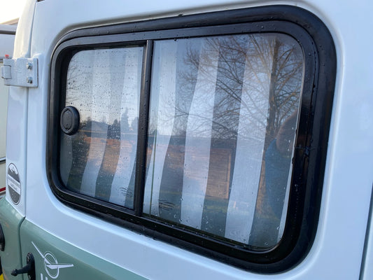 Schiebefenster Hecktüre UAZ Buhanka linke oder rechte Version